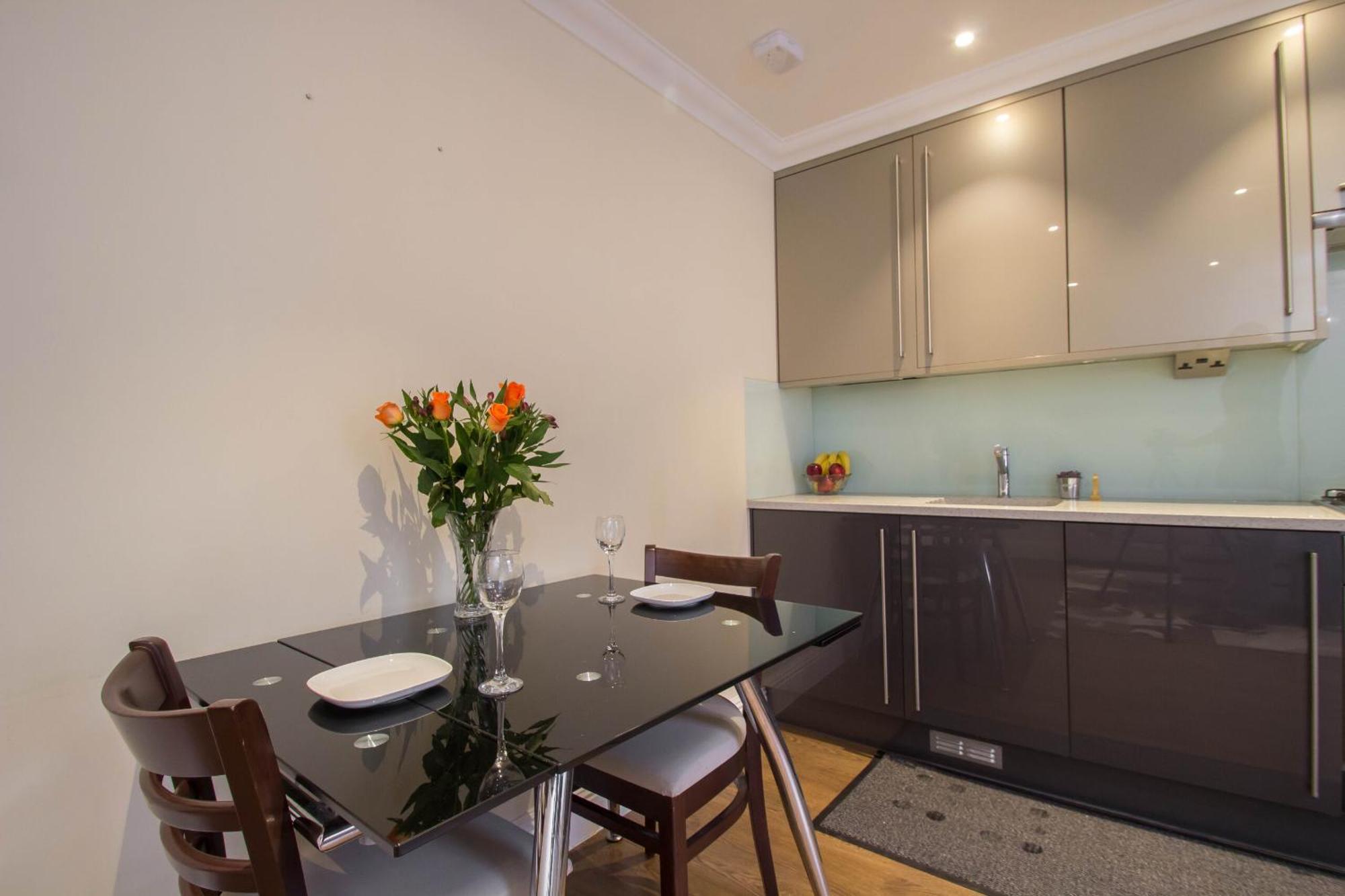 Marylebone Village Apartments London Phòng bức ảnh